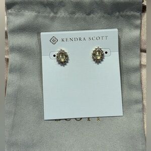 Kendra Scott studs